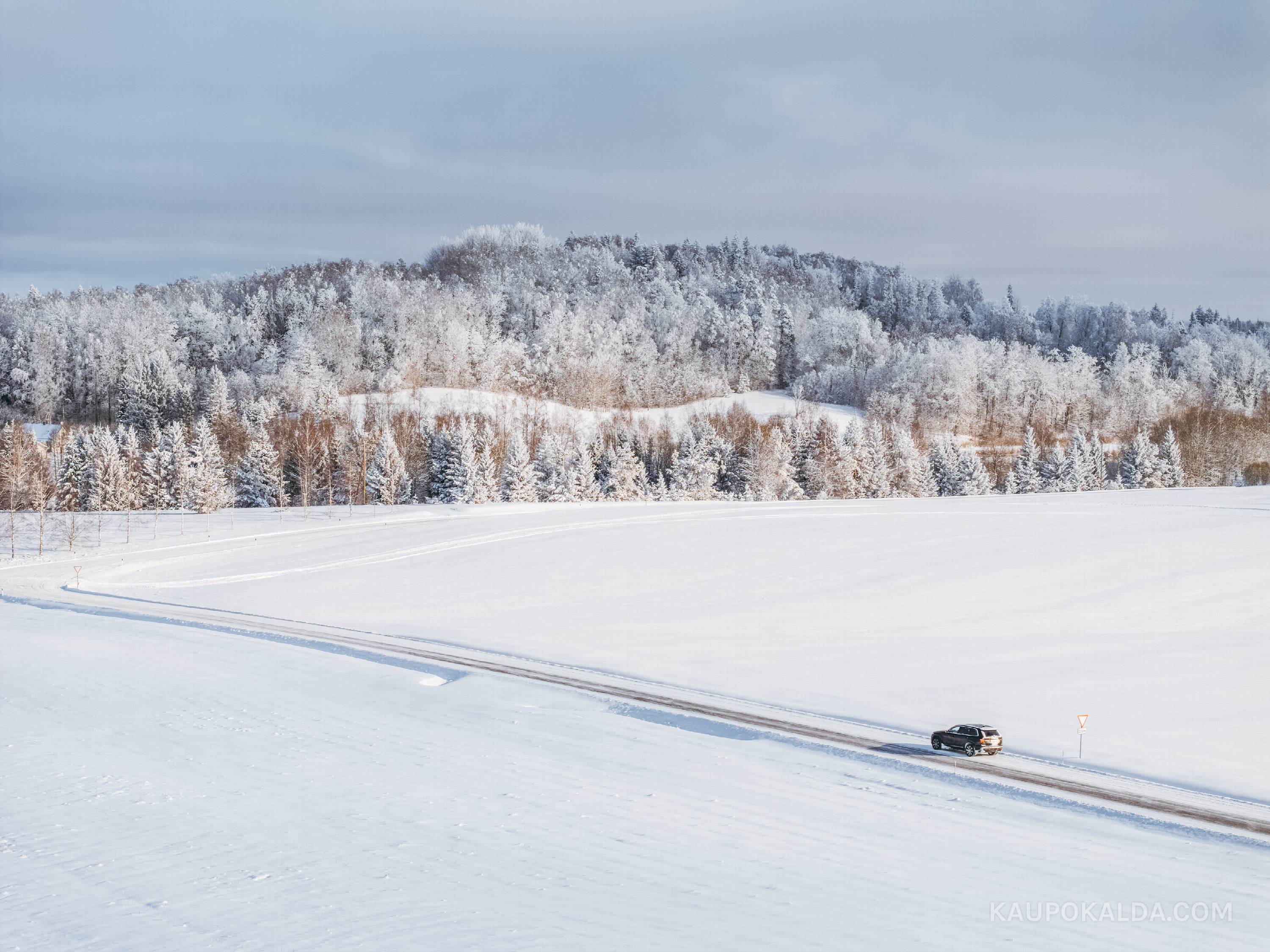 Pildil droonilennutaja oma