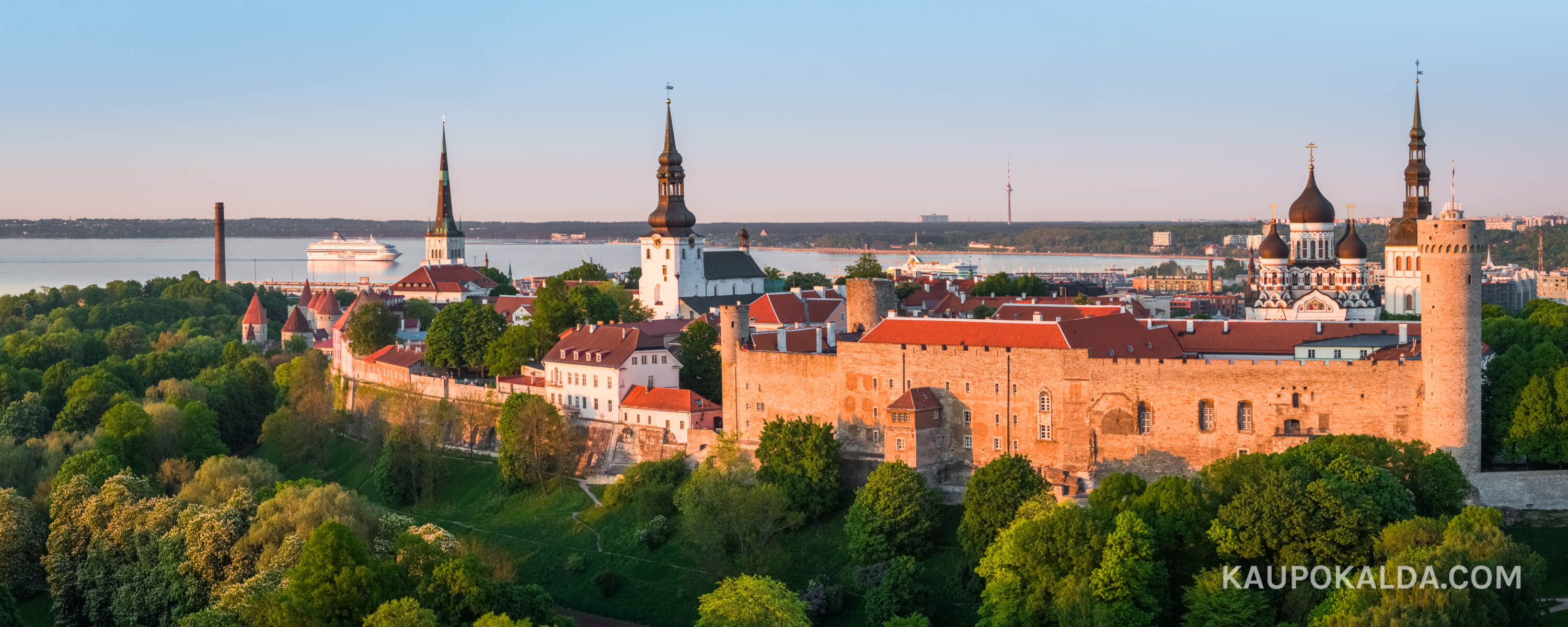 Toompea ootab laeva